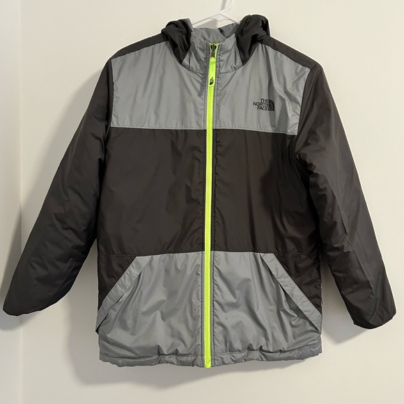 GUC Boy’s North Face Reversible Coat - Picture 1 of 16